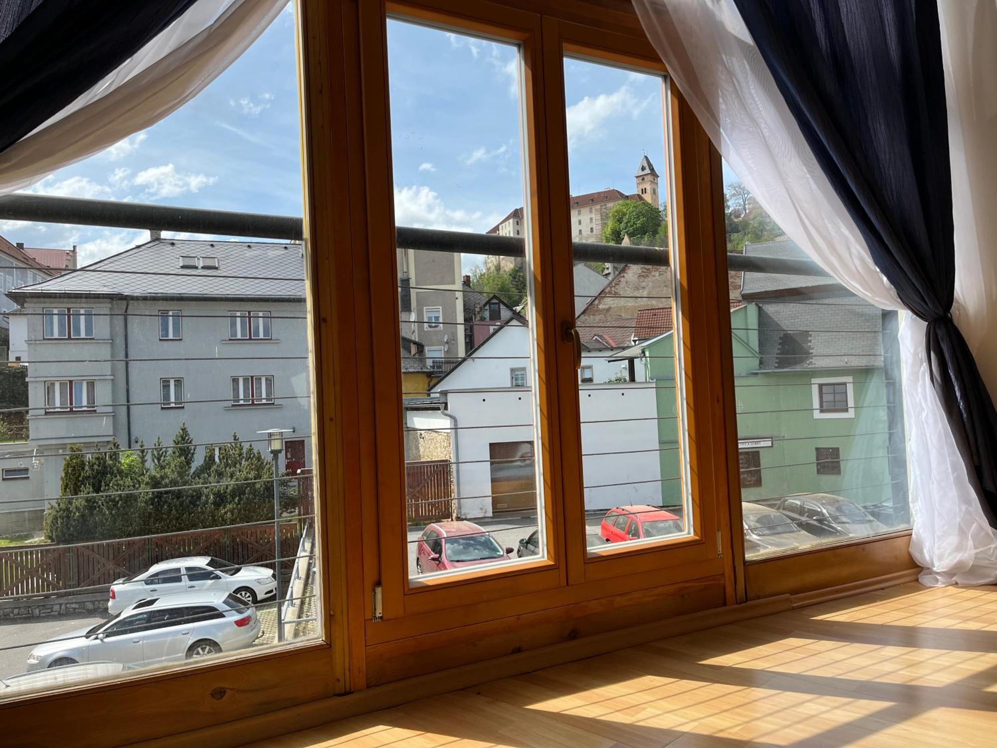 Apartman S Vyhledem Na Zamek I 温珀克 外观 照片